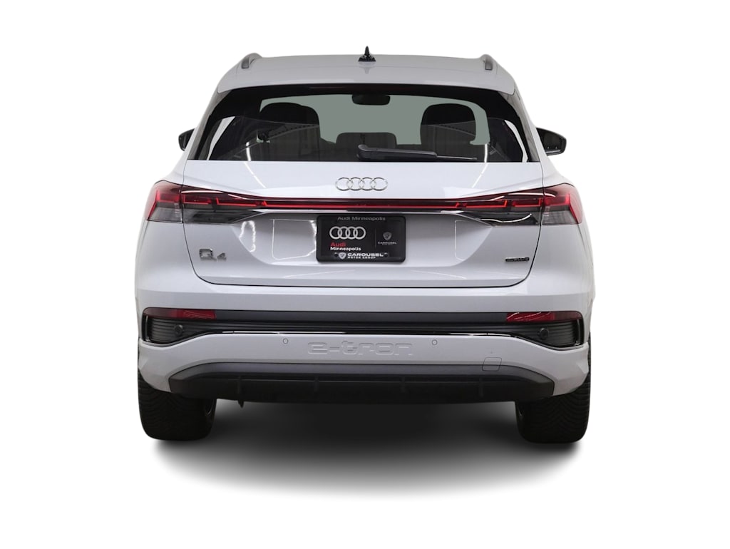 Thumbnail: 2023 Audi Q4 e-tron - 5