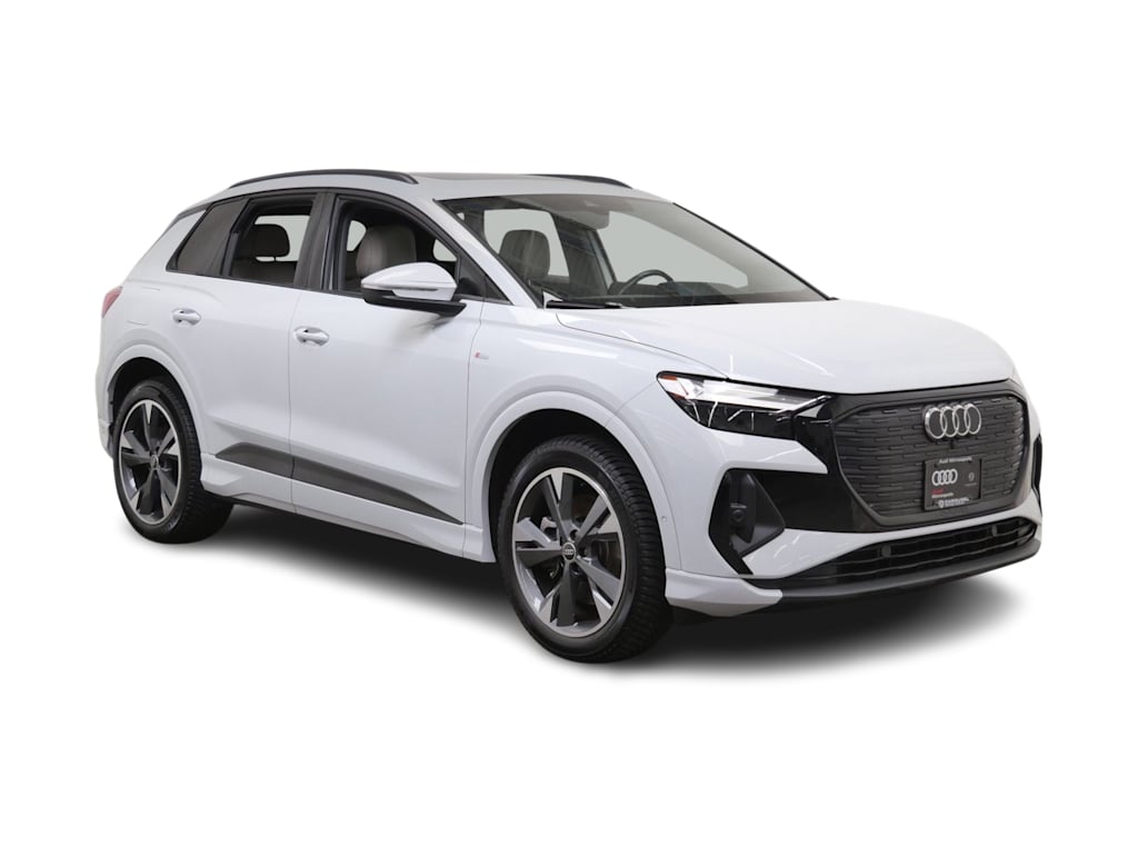 Thumbnail: 2023 Audi Q4 e-tron - 15