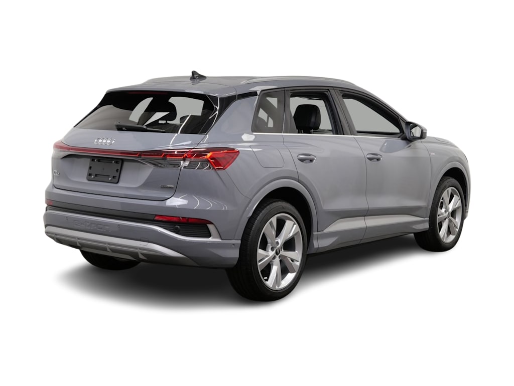 Thumbnail: 2023 Audi Q4 e-tron - 12