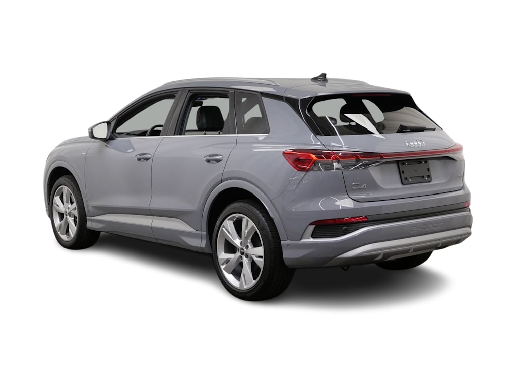 Thumbnail: 2023 Audi Q4 e-tron - 4