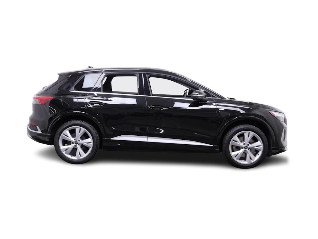 Thumbnail: 2023 Audi Q4 e-tron - 13