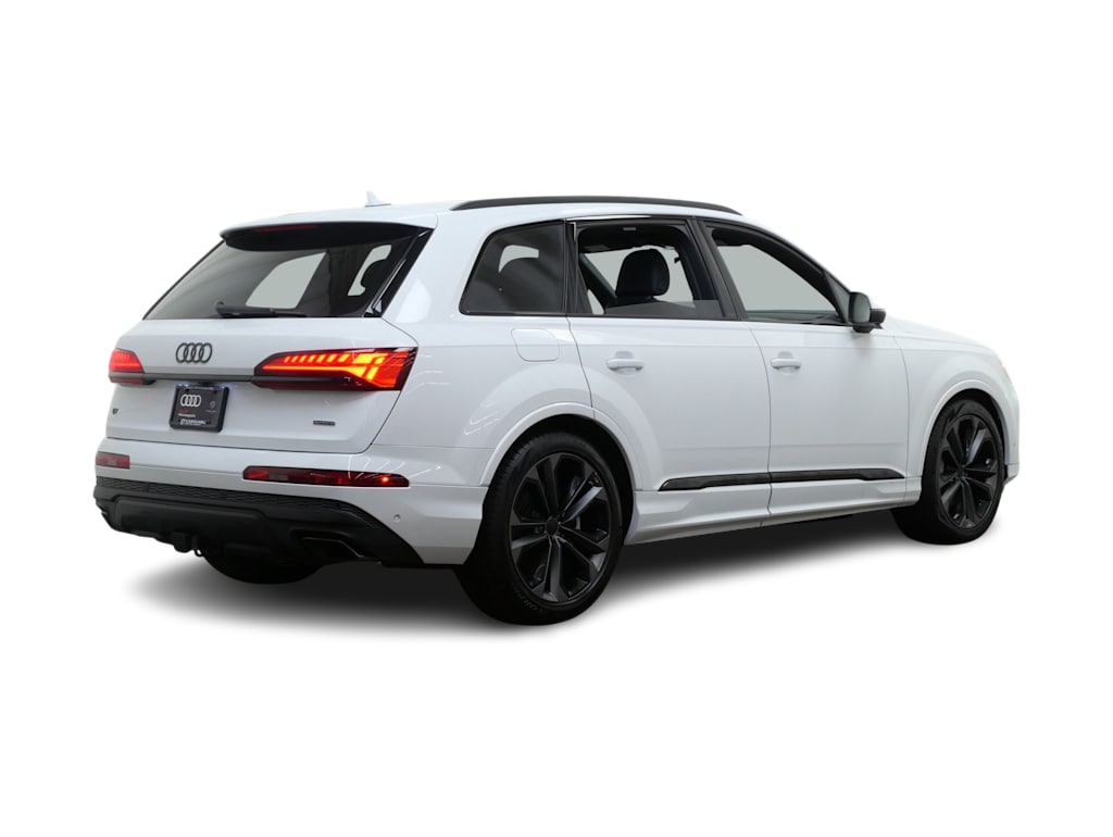 Thumbnail: 2026 Audi Q7 - 9