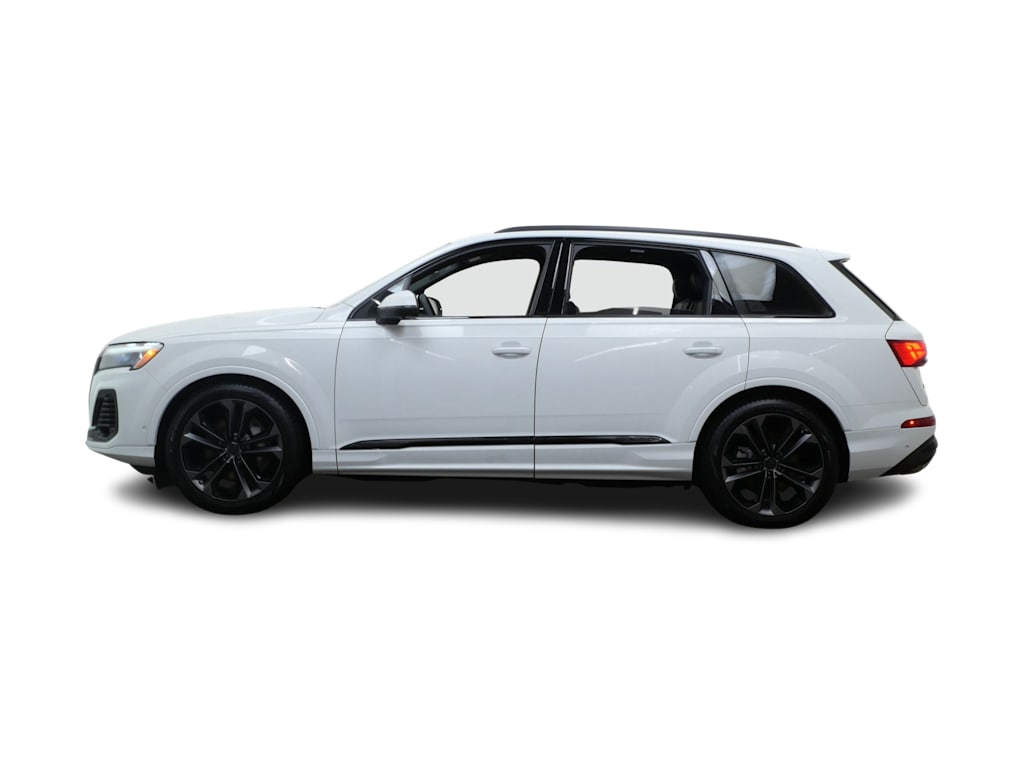 Thumbnail: 2026 Audi Q7 - 3