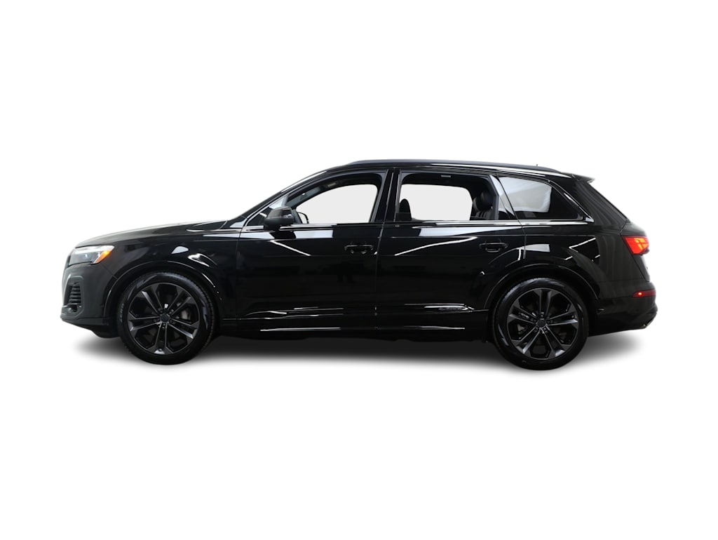 Thumbnail: 2026 Audi Q7 - 3
