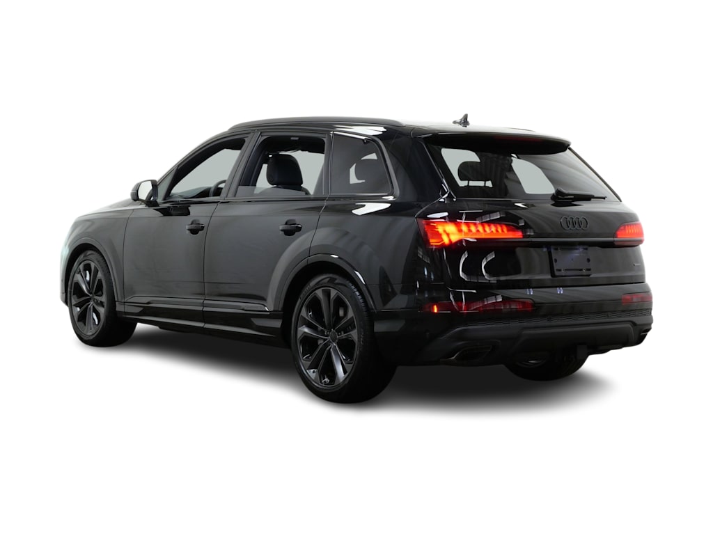 Thumbnail: 2026 Audi Q7 - 4