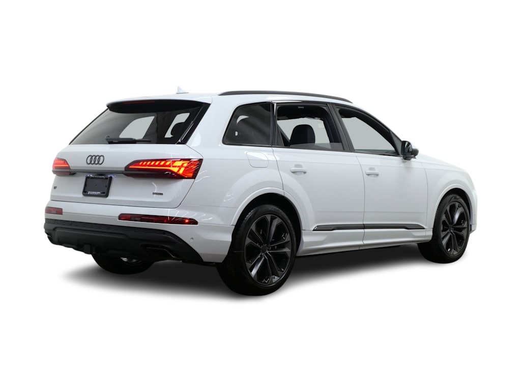 Thumbnail: 2026 Audi Q7 - 9