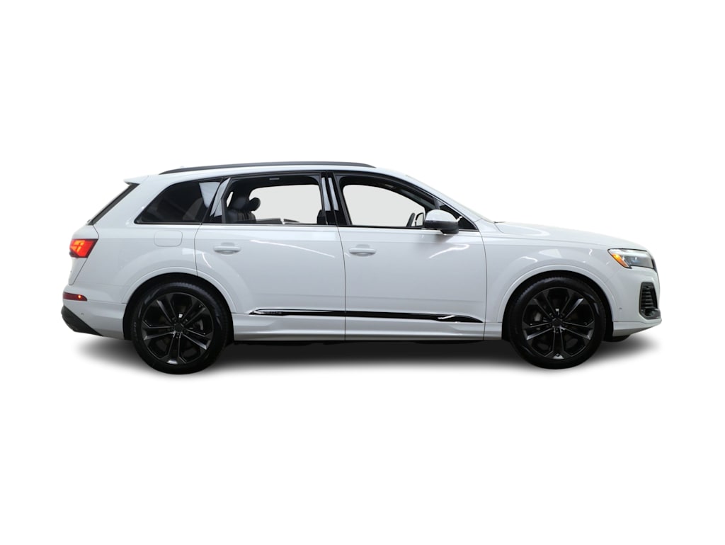 Thumbnail: 2026 Audi Q7 - 10