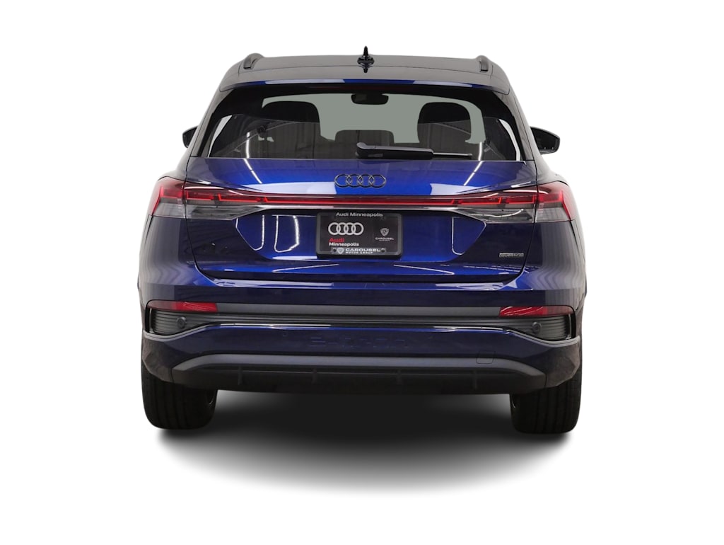 Thumbnail: 2023 Audi Q4 e-tron - 5