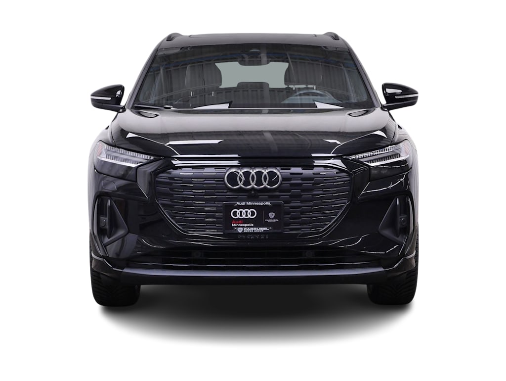 Thumbnail: 2023 Audi Q4 e-tron - 14