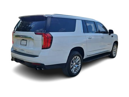 Thumbnail: 2021 GMC Yukon XL - 28