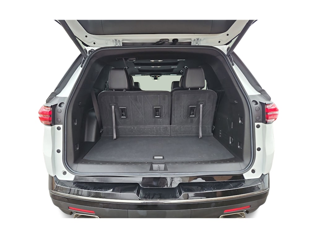 Thumbnail: 2023 Chevrolet Traverse - 17