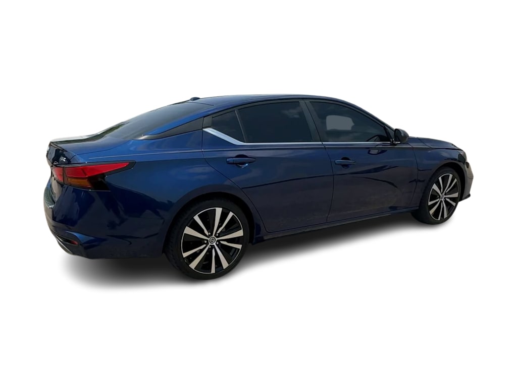 Thumbnail: 2022 Nissan Altima - 22