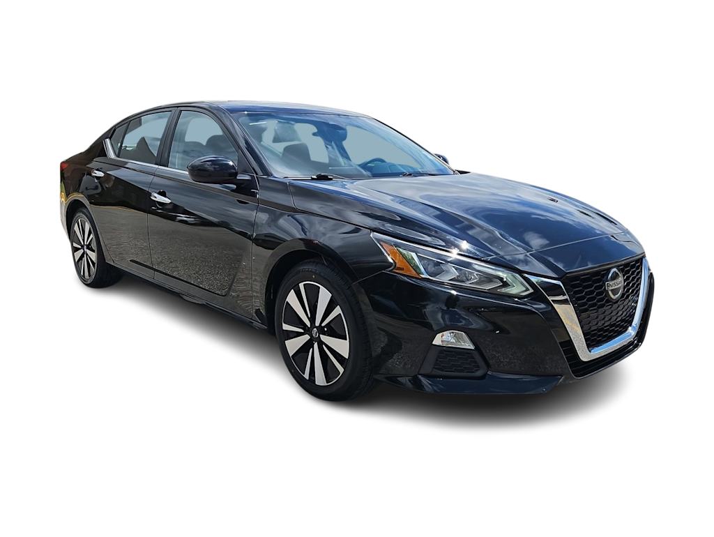 Thumbnail: 2022 Nissan Altima - 20