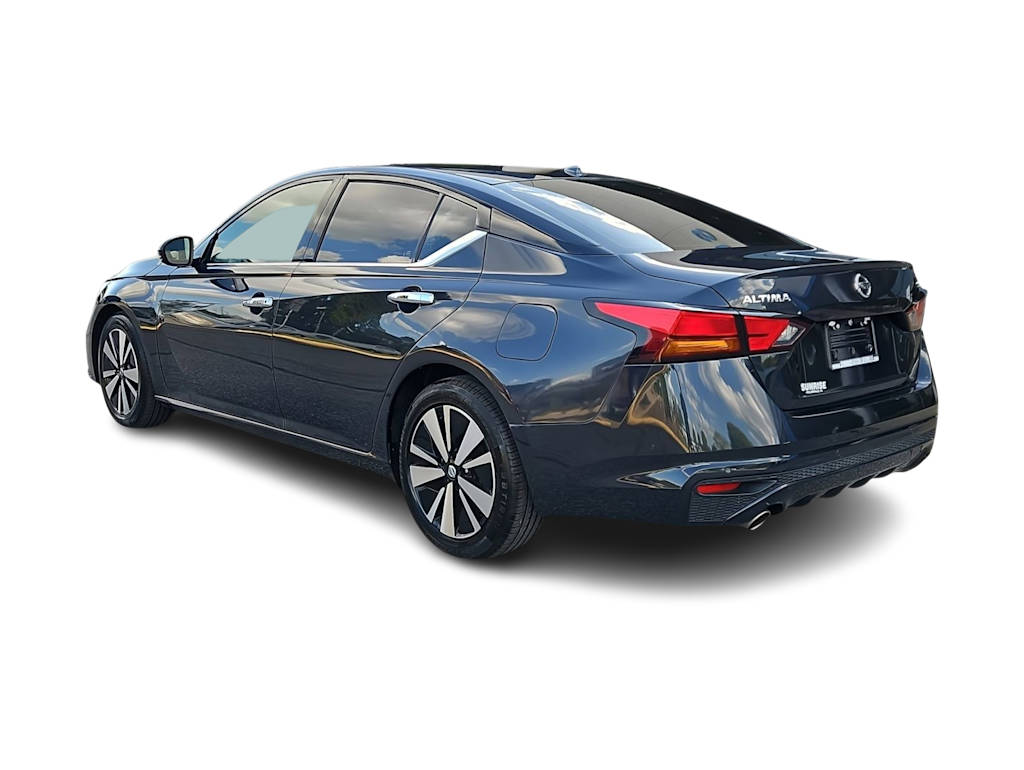 Thumbnail: 2020 Nissan Altima - 19