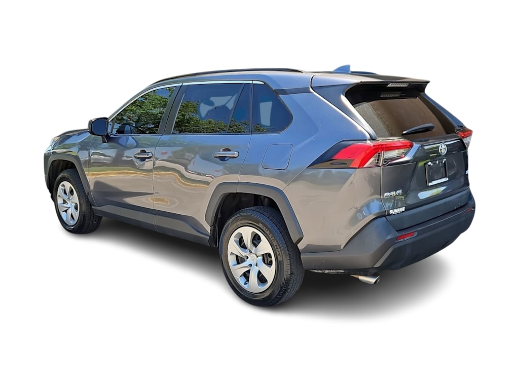 Thumbnail: 2021 Toyota RAV4 - 4