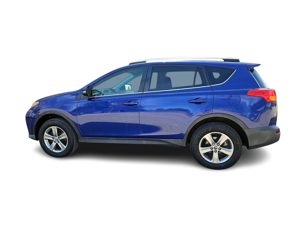 Thumbnail: 2015 Toyota RAV4 - 3