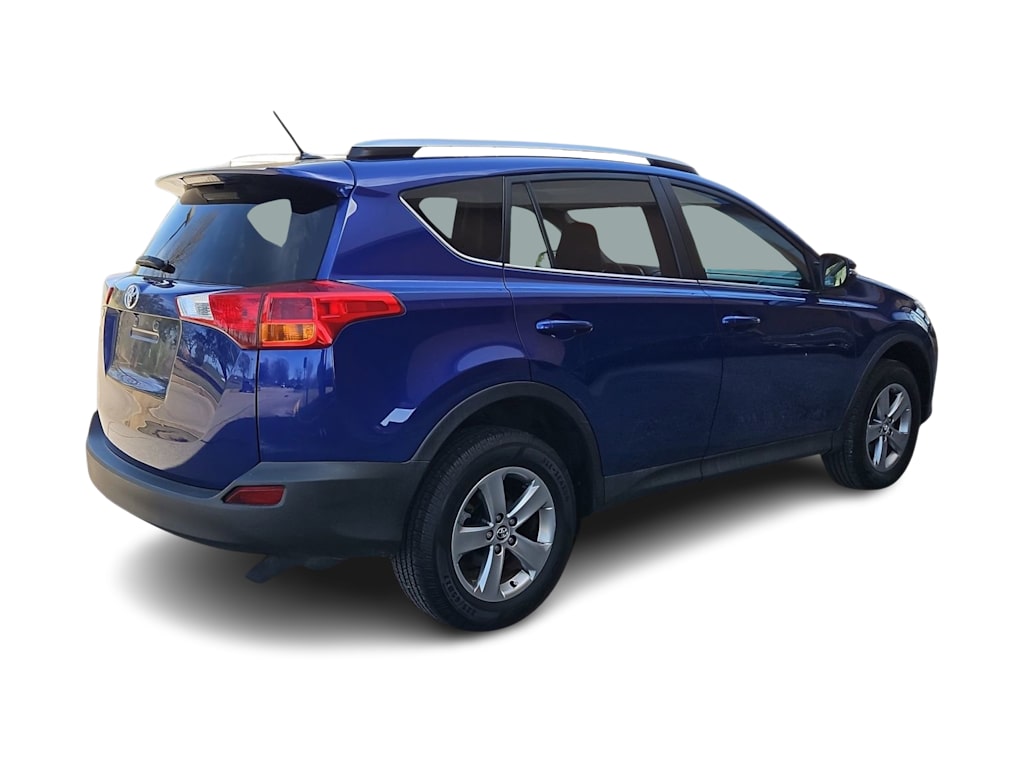 Thumbnail: 2015 Toyota RAV4 - 20