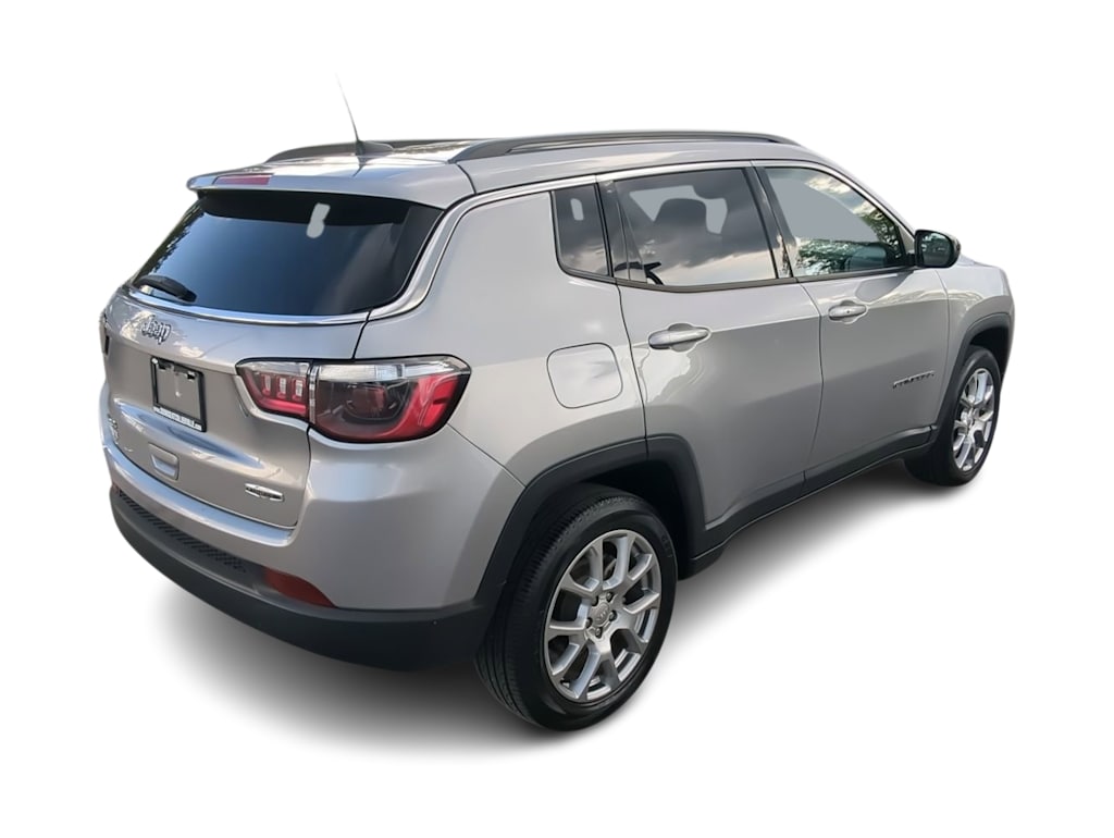 Thumbnail: 2022 Jeep Compass - 22