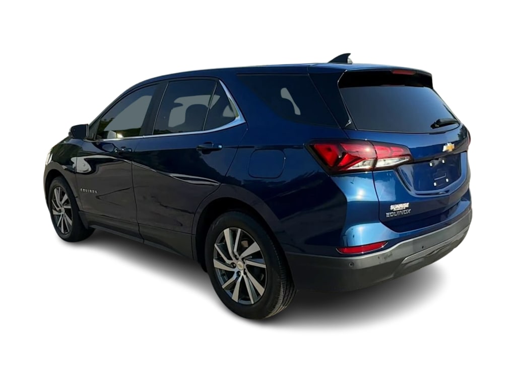 Thumbnail: 2022 Chevrolet Equinox - 4