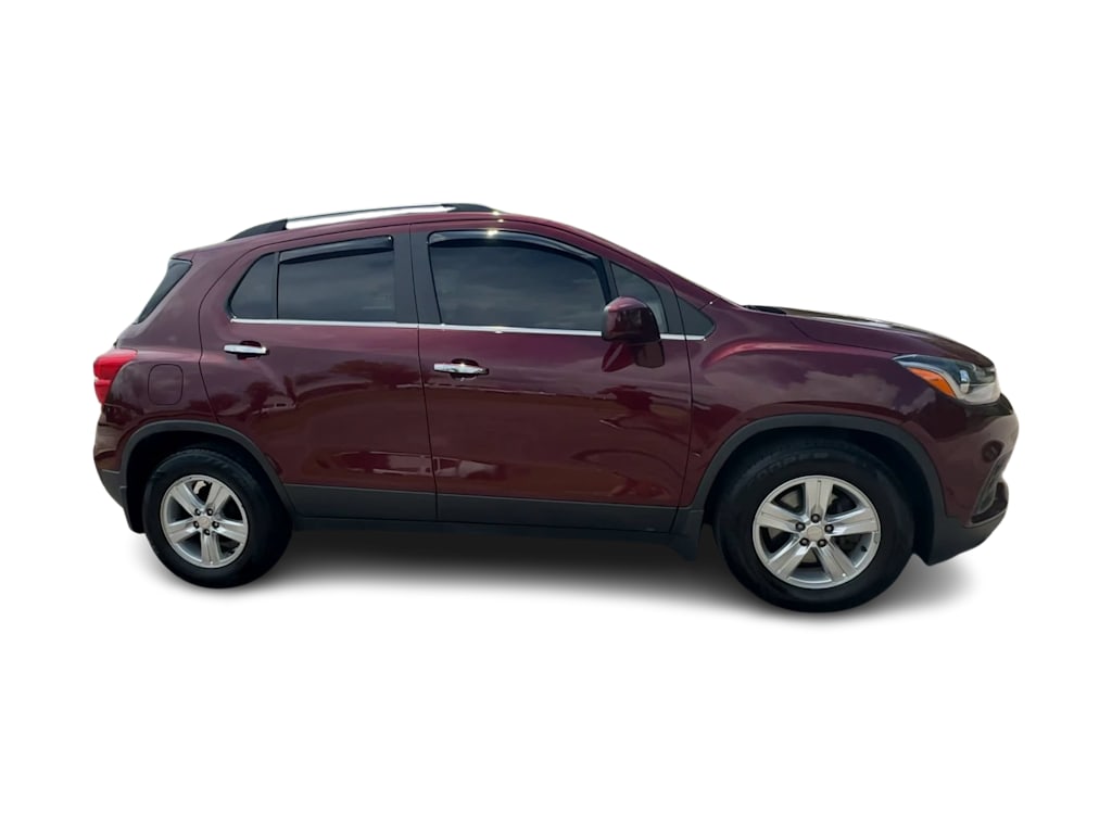 Thumbnail: 2017 Chevrolet Trax - 29