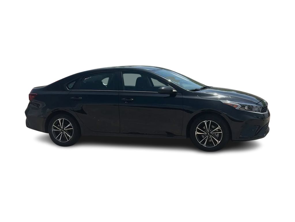 Thumbnail: 2024 Kia Forte - 25