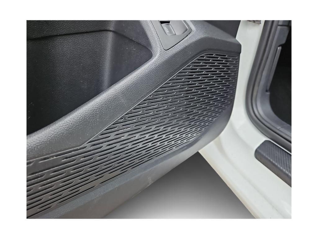 Thumbnail: 2020 Volkswagen Jetta - 18