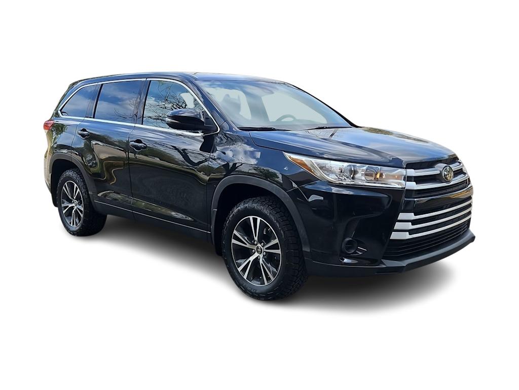 Thumbnail: 2019 Toyota Highlander - 18