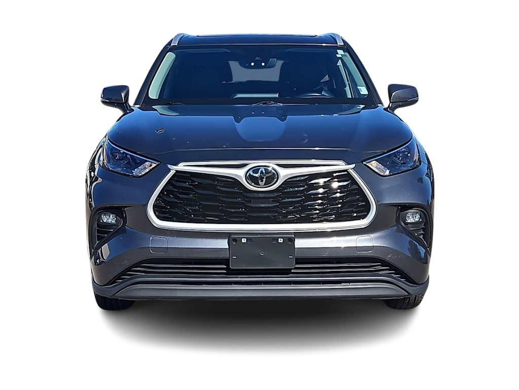 Thumbnail: 2023 Toyota Highlander - 6