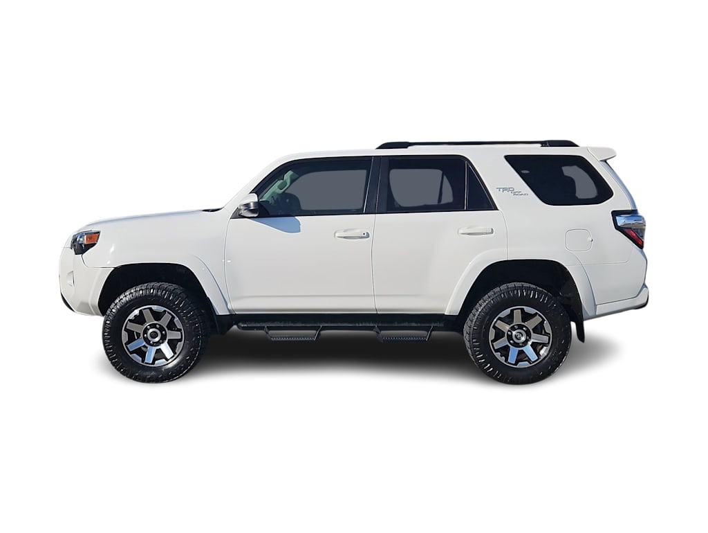 Thumbnail: 2019 Toyota 4Runner - 3