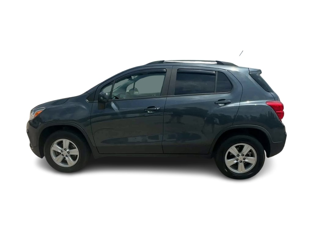 Thumbnail: 2021 Chevrolet Trax - 3
