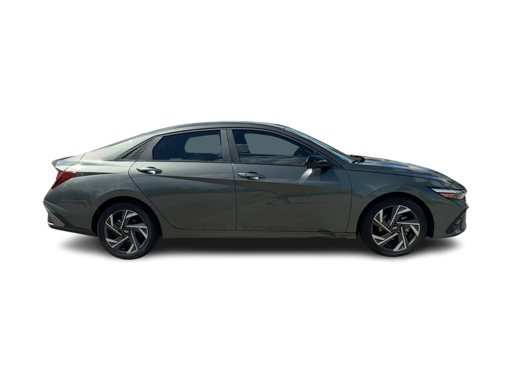 Thumbnail: 2025 Hyundai Elantra - 23