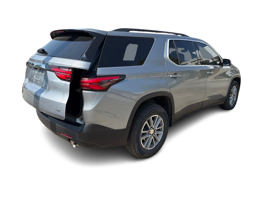 Thumbnail: 2023 Chevrolet Traverse - 26