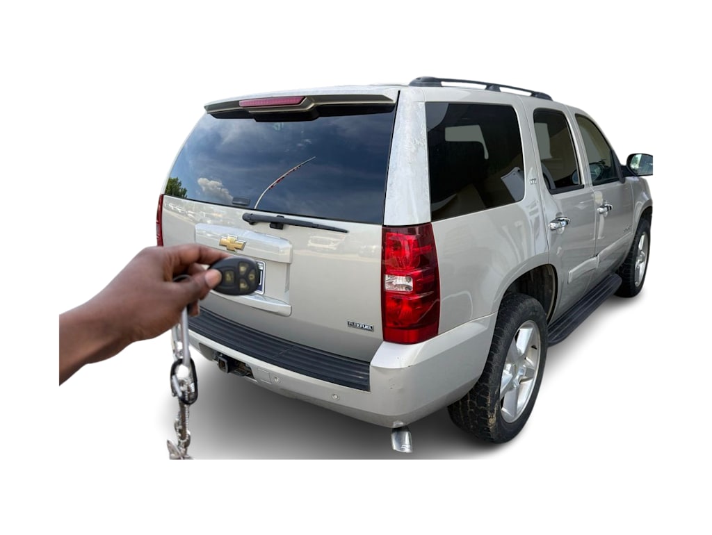 Thumbnail: 2007 Chevrolet Tahoe - 18