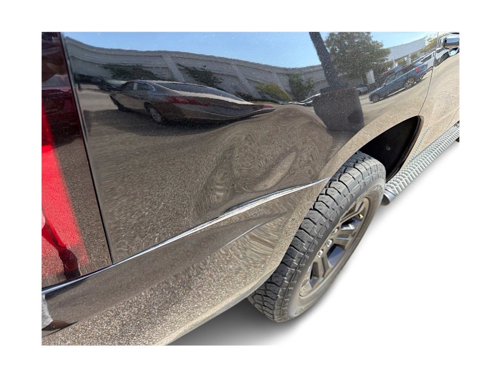 Thumbnail: 2017 Chevrolet Tahoe - 9
