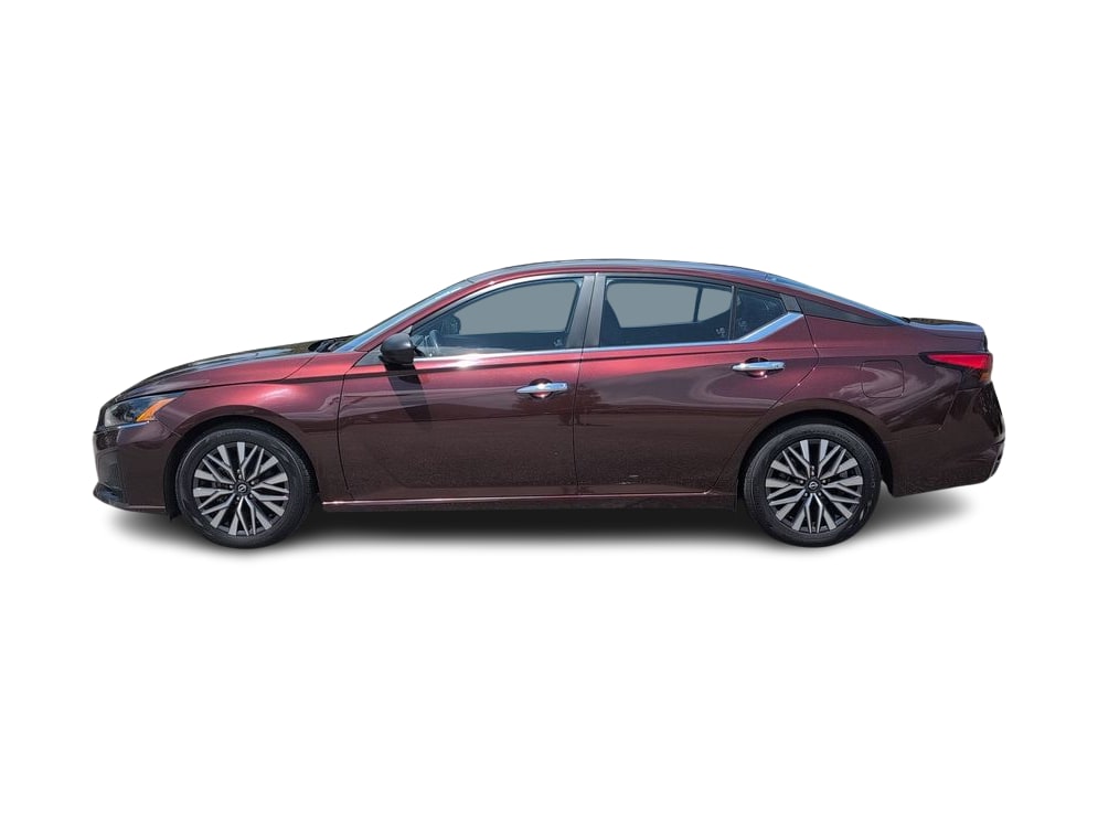 Thumbnail: 2024 Nissan Altima - 3