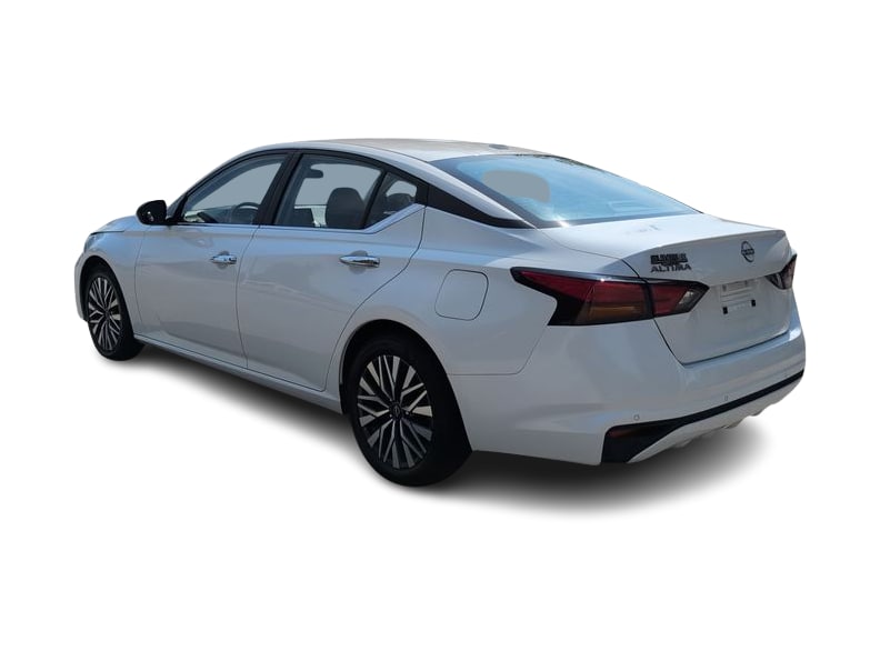2025 Nissan Altima SV - Photo 4