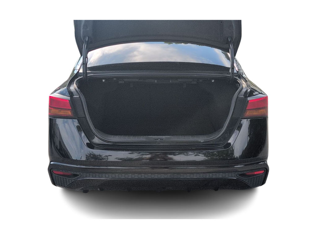Thumbnail: 2021 Nissan Altima - 15