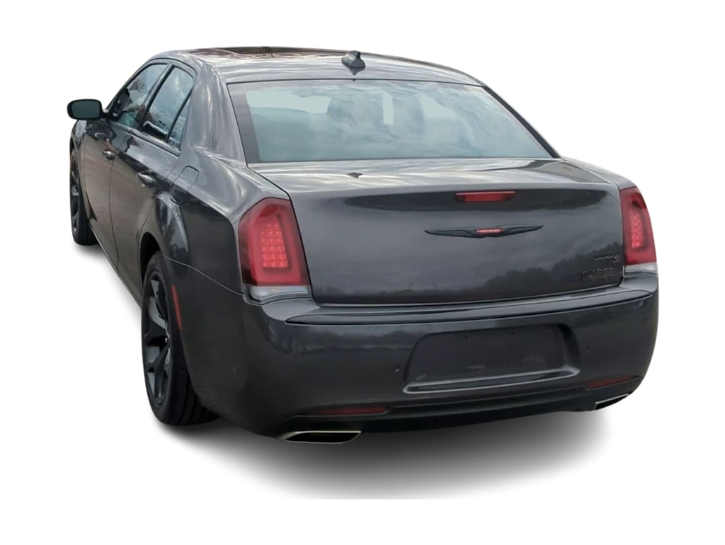 2022 Chrysler 300 S 4