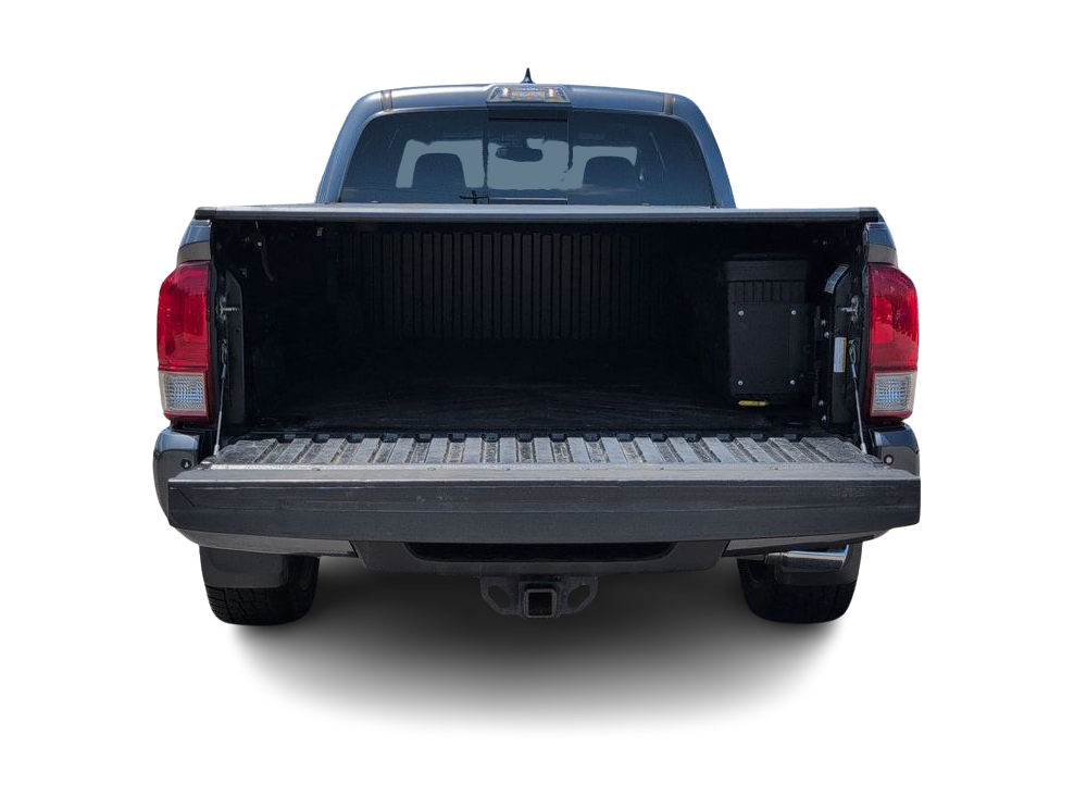 Thumbnail: 2017 Toyota Tacoma - 16
