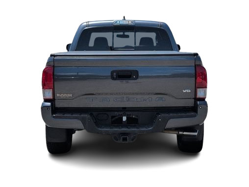 Thumbnail: 2017 Toyota Tacoma - 20
