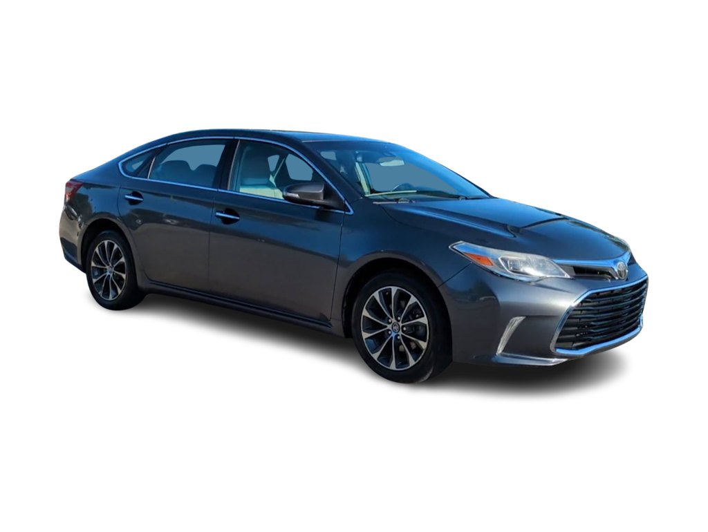 2017 Toyota Avalon XLE 16