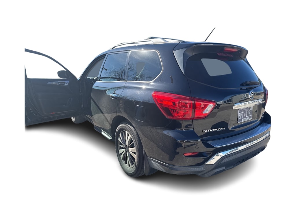 Thumbnail: 2017 Nissan Pathfinder - 2
