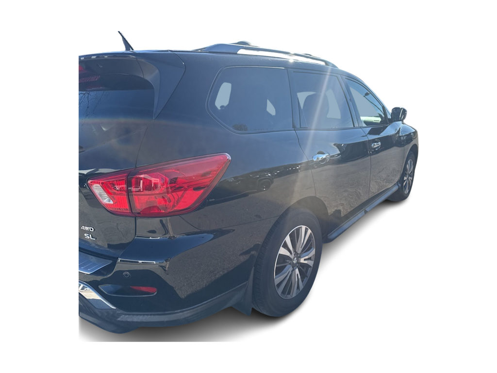 Thumbnail: 2017 Nissan Pathfinder - 11