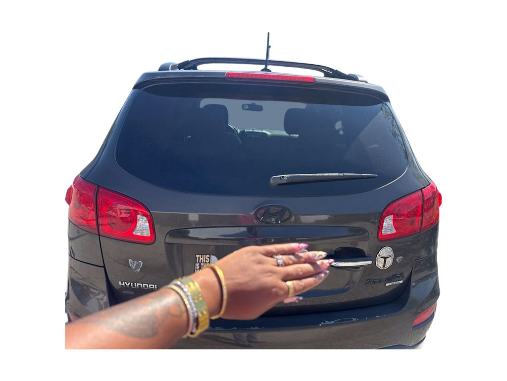 Thumbnail: 2011 Hyundai Santa Fe - 3