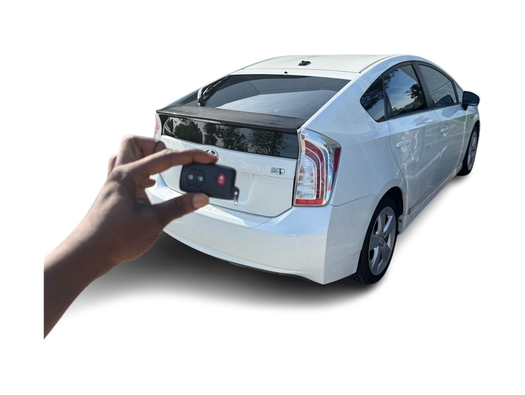 Thumbnail: 2015 Toyota Prius - 16