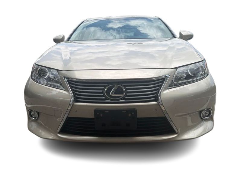 Thumbnail: 2015 Lexus ES - 4
