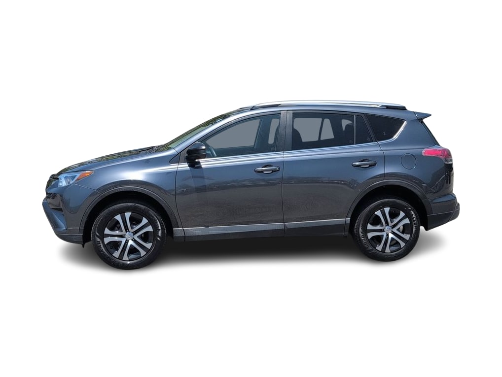 Thumbnail: 2018 Toyota RAV4 - 3