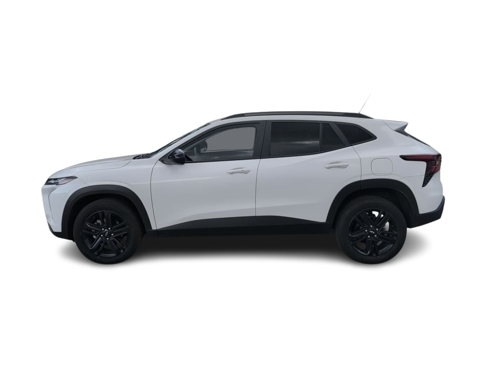Thumbnail: 2024 Chevrolet Trax - 3