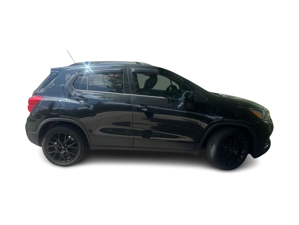 Thumbnail: 2022 Chevrolet Trax - 18