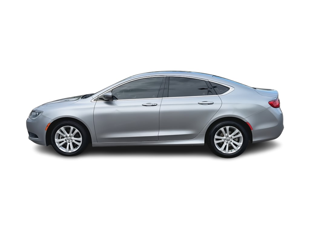 Thumbnail: 2016 Chrysler 200 - 17